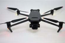 Laden Sie das Bild in den Galerie-Viewer, DJI Mavic 3 Cine Vorführmodell mit RC Pro Controller