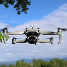 Laden Sie das Bild in den Galerie-Viewer, Roboterwerk - E.M.I.L.I.A. LED Beleuchtungssystem, für jede Drohne geeignet