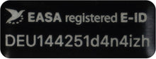 Laden Sie das Bild in den Galerie-Viewer, Flying-Drone Drohnen Plakette e-ID Kennzeichen Schild Alu | Design EASA registriert 20×8 e-ID / 20×11mm e-ID + Text | Lasergraviert feuerfest selbstklebend | für DJI Mini &amp; alle Drohnen | &lt;0,3g