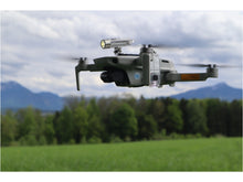 Laden Sie das Bild in den Galerie-Viewer, DJI Mini 2 Vorführmodell mit wenig Flugzeit, Zubehör und exklusivem Roboterwerk-Bundle